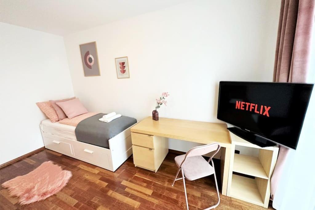 Exclusive Penthouse Near Citycenter 120M2 +Netflix 克拉科夫 外观 照片